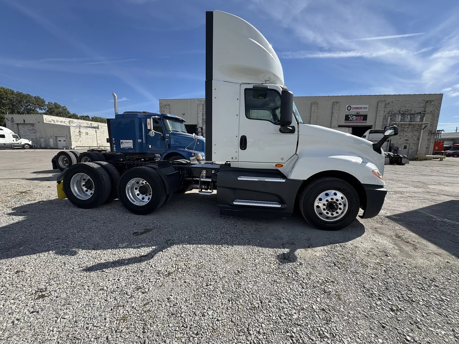 2020 INTERNATIONAL LT625 6X4 DAY CAB photo 5