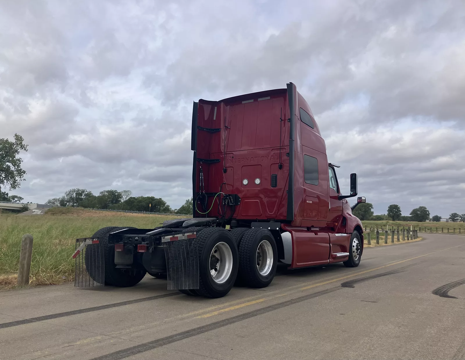 2022 INTERNATIONAL LT625 photo 6