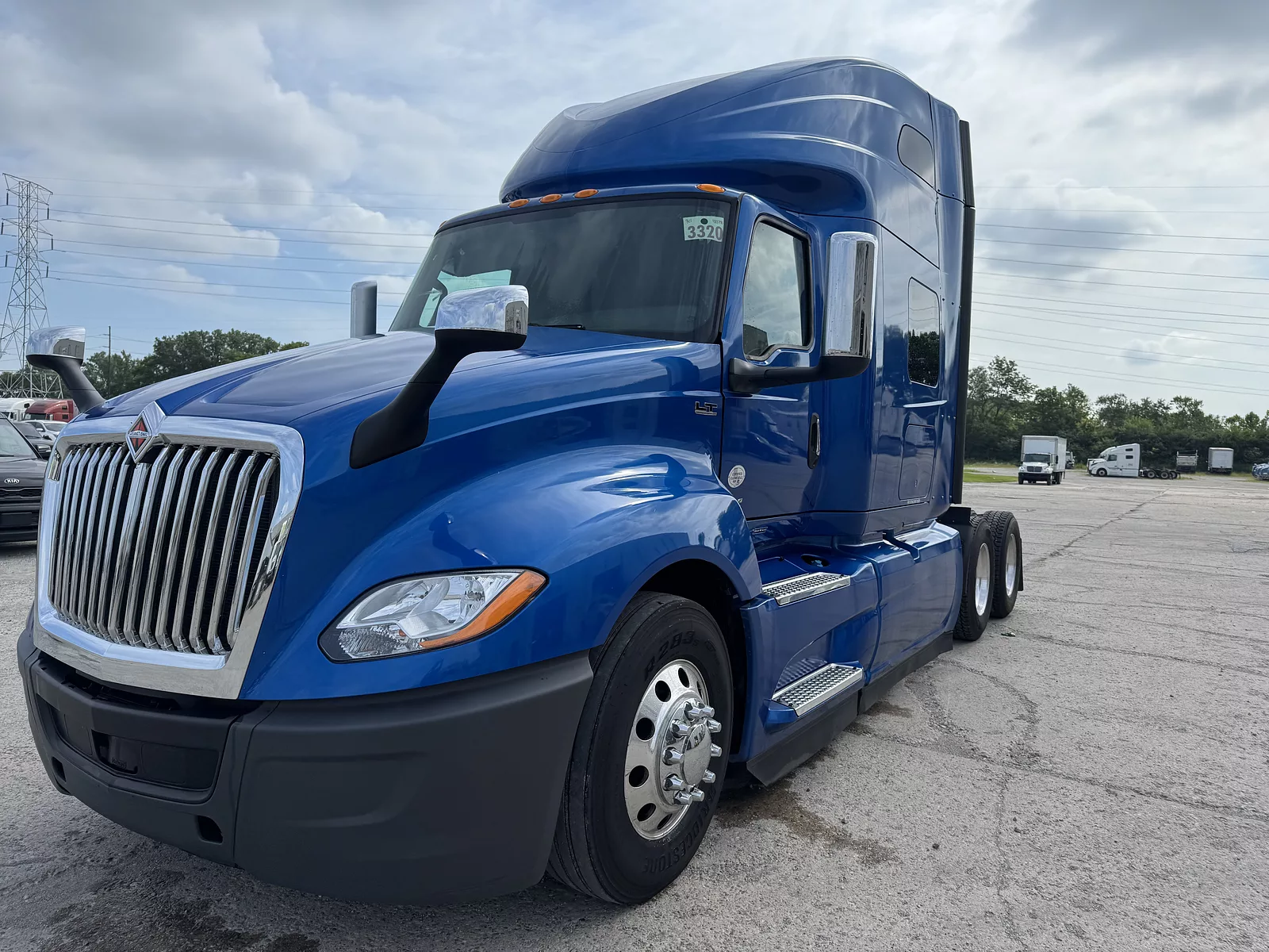 2022 INTERNATIONAL LT625