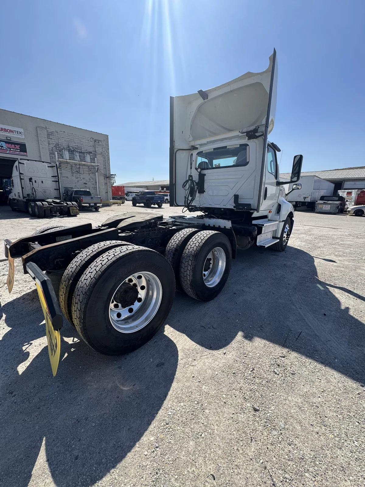 2020 INTERNATIONAL LT625 6X4 photo 5